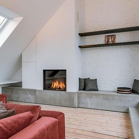 Beautiful Luxurious Mansion With Several Terraces 코르트레이크 외부 사진