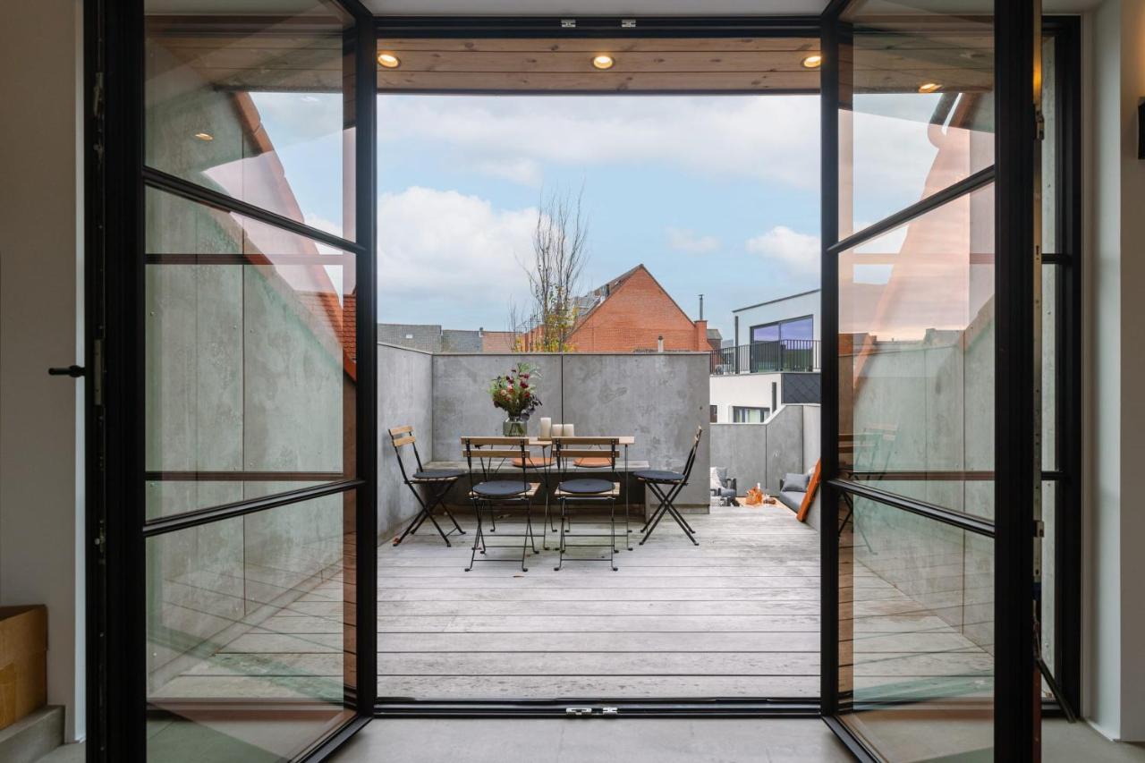 Beautiful Luxurious Mansion With Several Terraces 코르트레이크 외부 사진