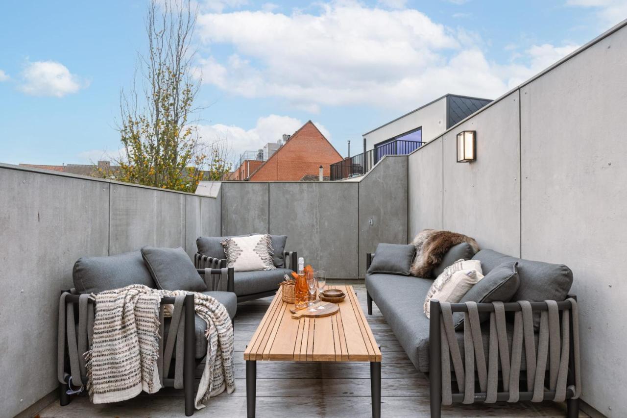 Beautiful Luxurious Mansion With Several Terraces 코르트레이크 외부 사진
