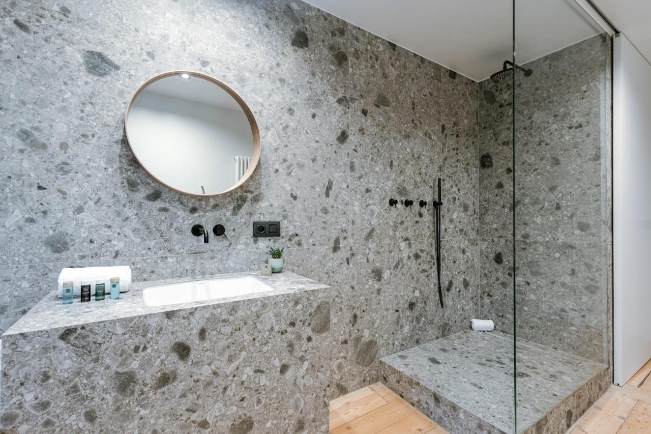 Beautiful Luxurious Mansion With Several Terraces 코르트레이크 외부 사진