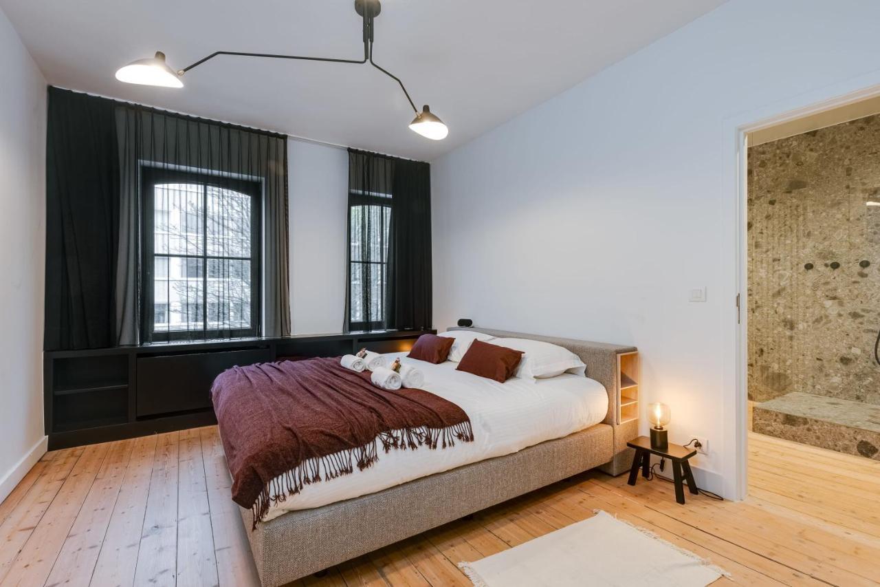Beautiful Luxurious Mansion With Several Terraces 코르트레이크 외부 사진