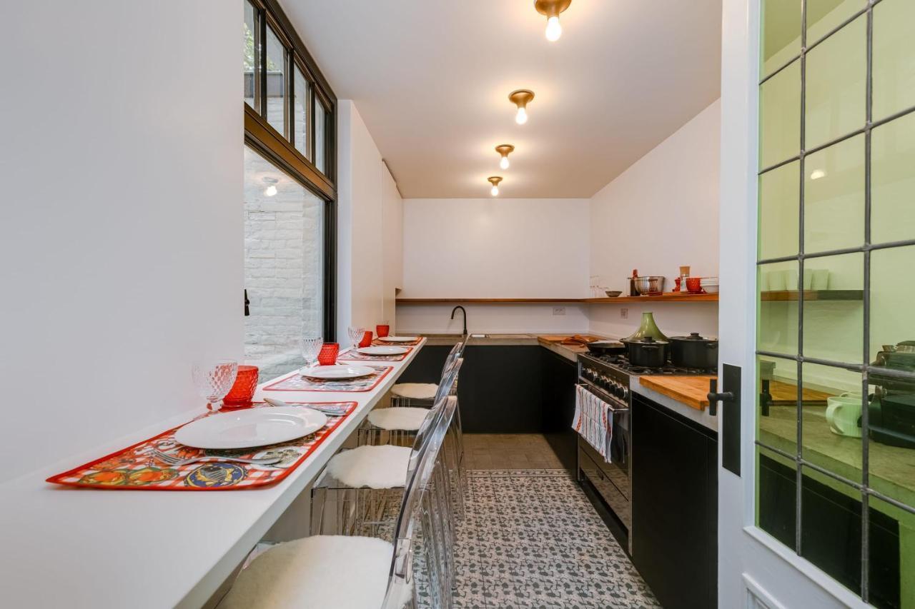Beautiful Luxurious Mansion With Several Terraces 코르트레이크 외부 사진