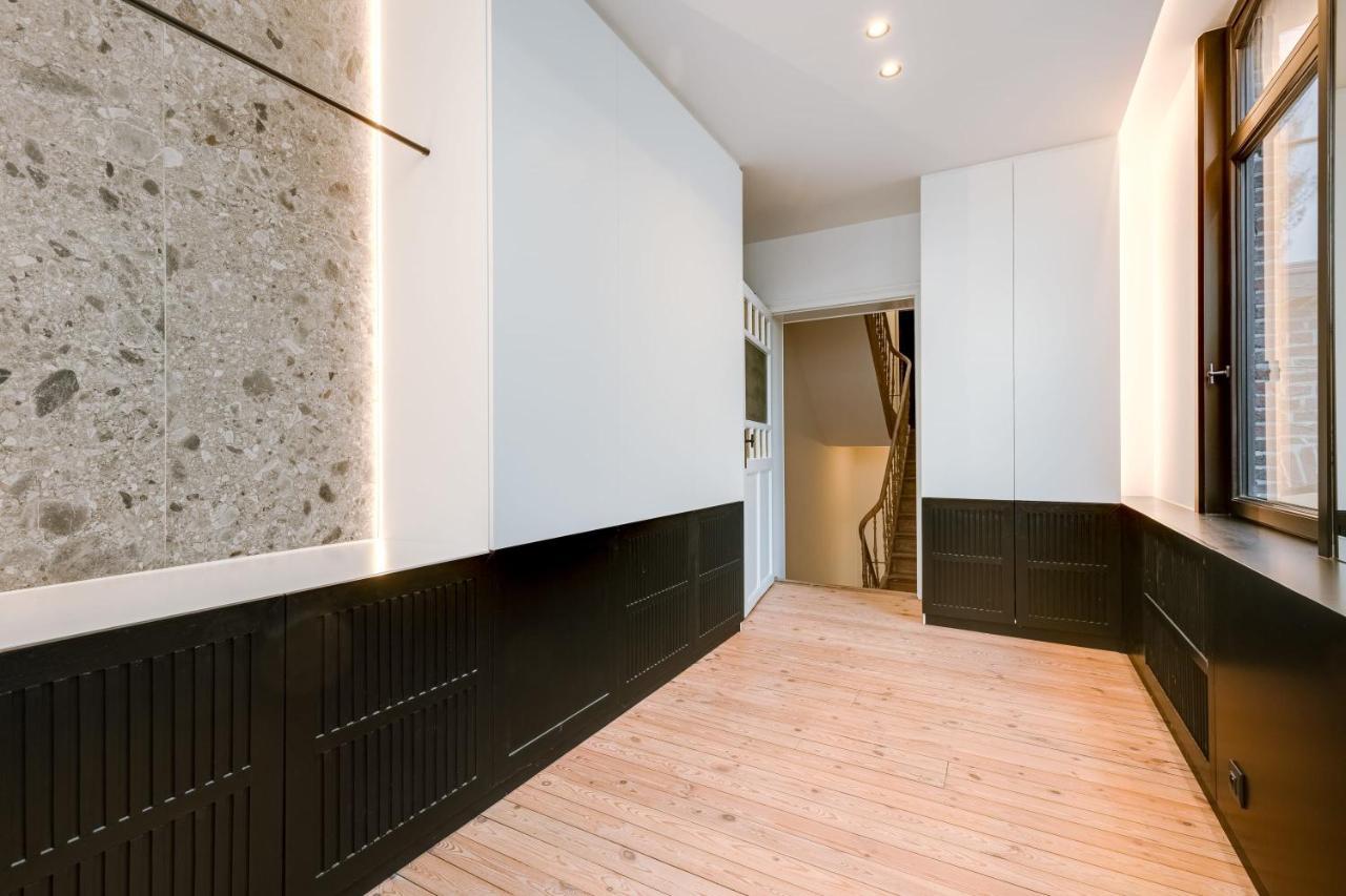 Beautiful Luxurious Mansion With Several Terraces 코르트레이크 외부 사진